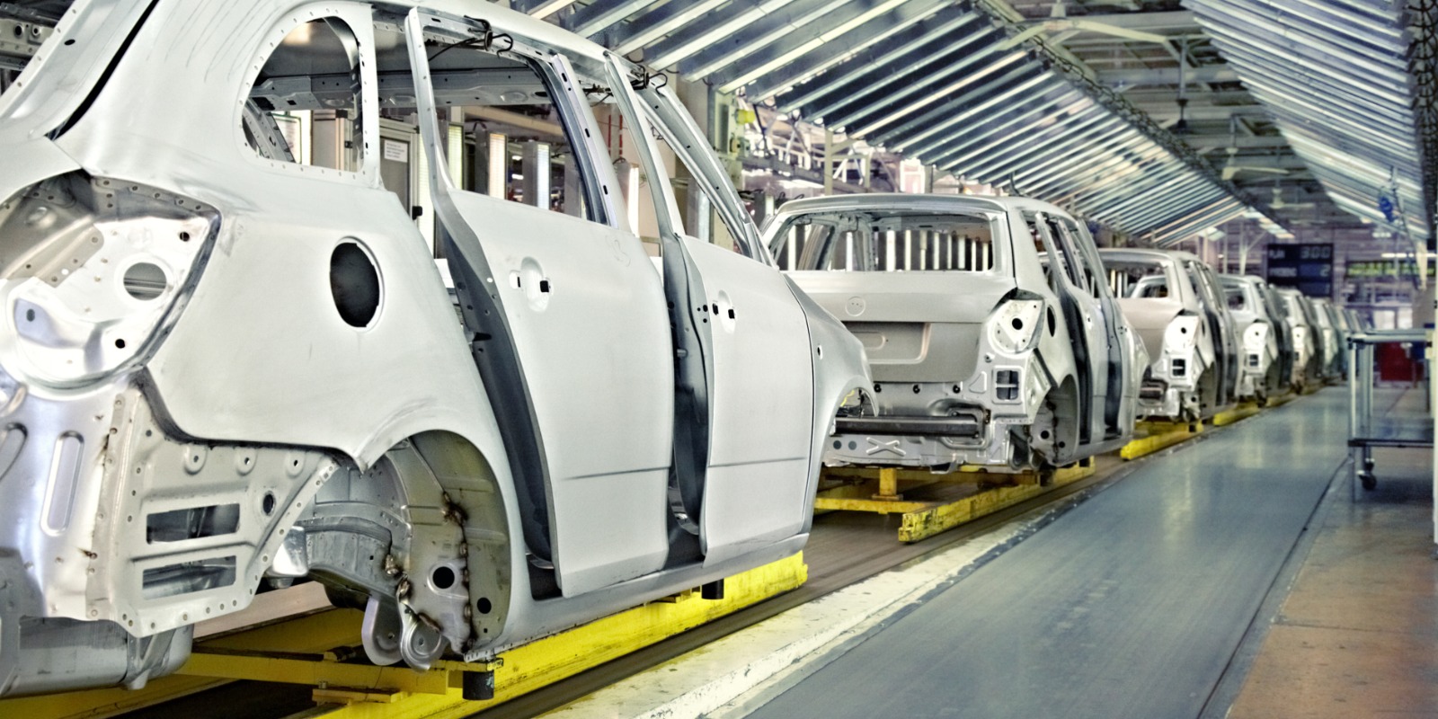 Boosting Automotive Efficiency in Morocco with Zoho CRM